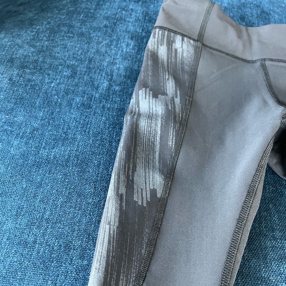 Lululemon Tight Stuff II Tight 25" Formation Alpine White Black - Picture 2 of 11